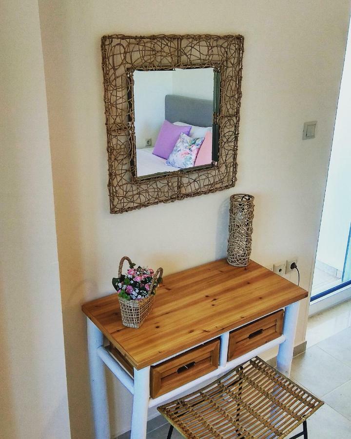 Villa Oasis Galatás Exteriér fotografie