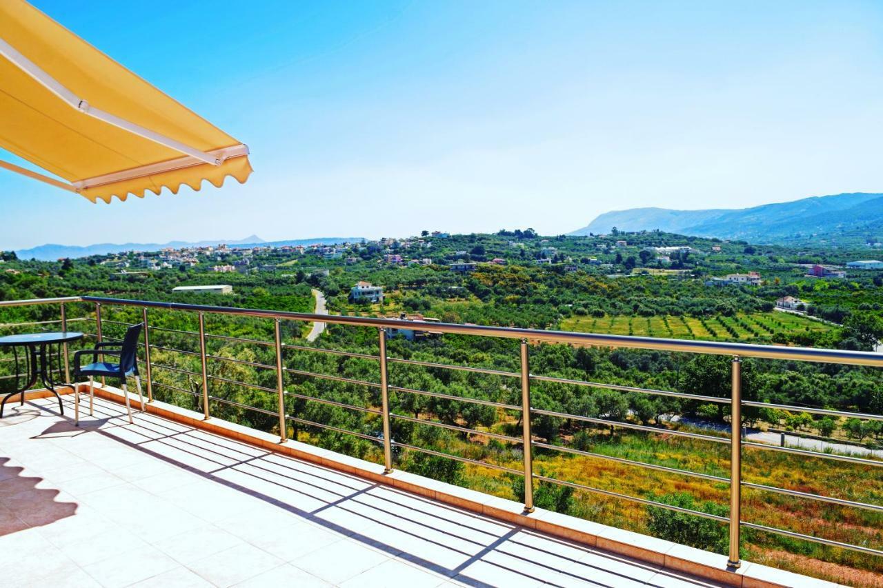 Villa Oasis Galatás Exteriér fotografie