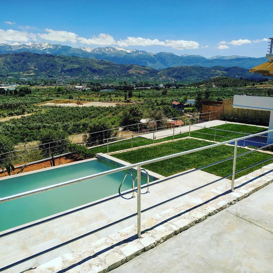Villa Oasis Galatás Exteriér fotografie