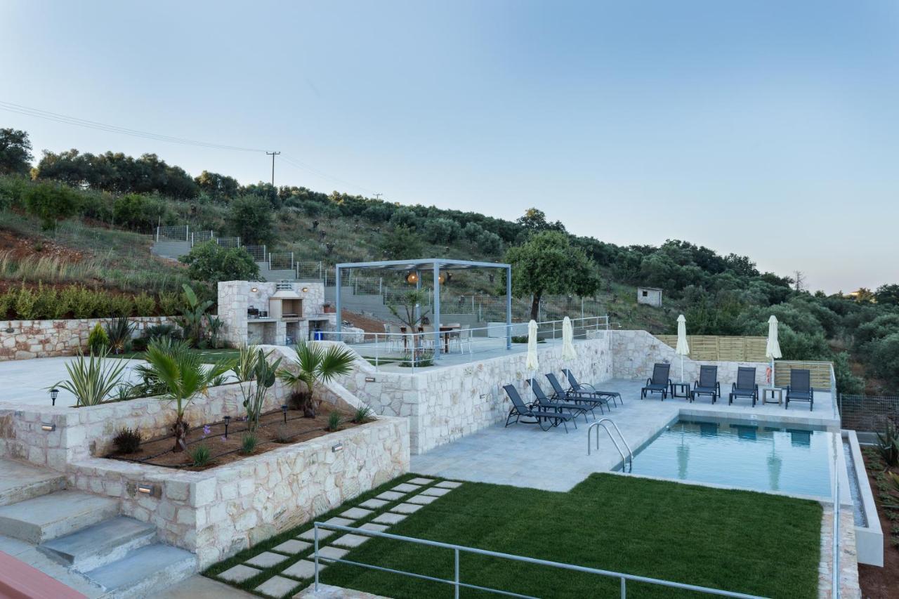 Villa Oasis Galatás Exteriér fotografie